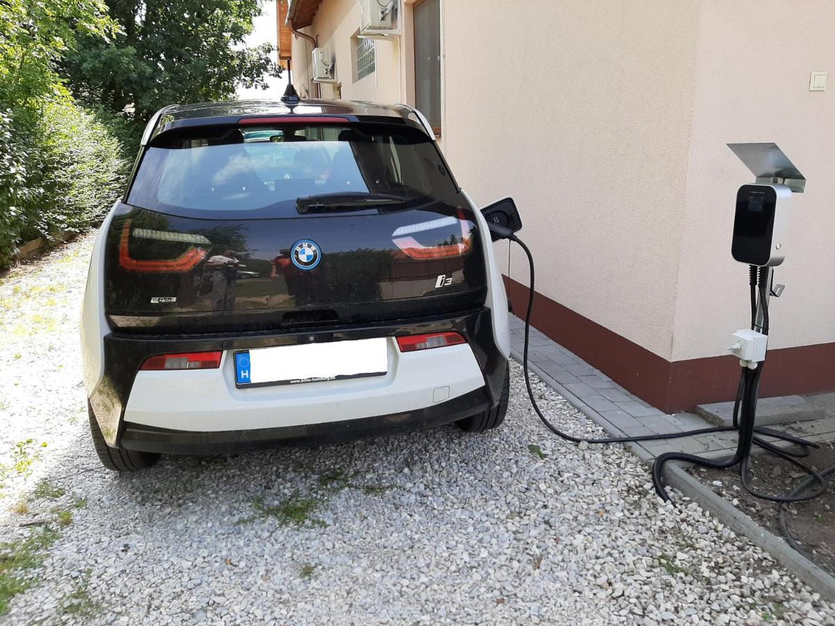 Hortobágyi Kemencés Vendégház Exterior foto